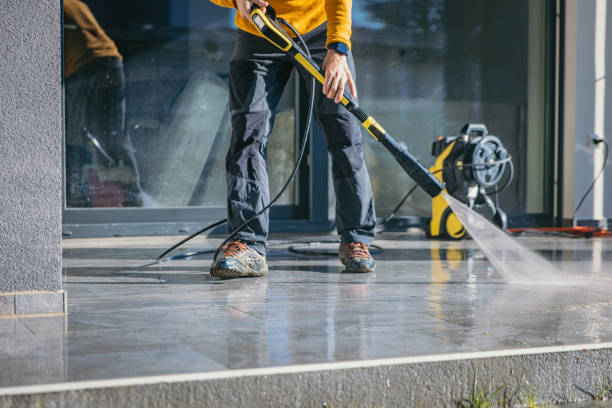 Best Fence Cleaning  in Markesan, WI